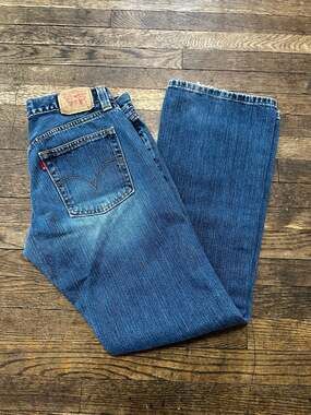 Vintage Levi's 513 Low Slouch Bootcut Size 11 JR M Y2K Blue Denim Jeans April 20